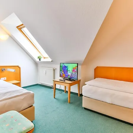 Sunshine Mit Balkon דירה *